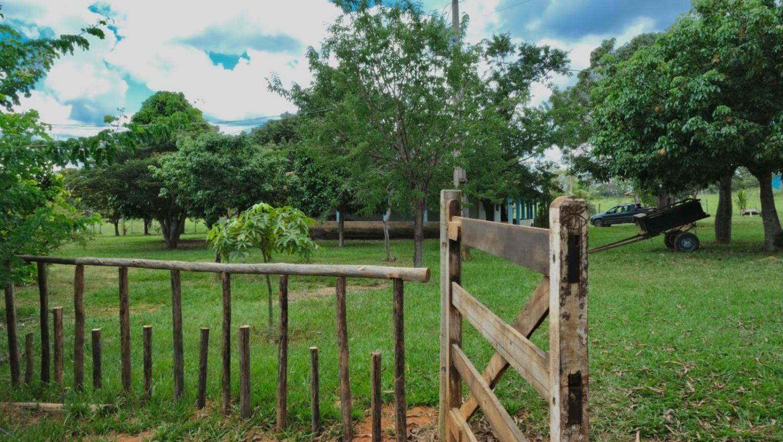 Fazenda Com Piscina E Churrasqueira Br-135 Proximo Curvelo Corinto E Morro Da Garca 外观 照片